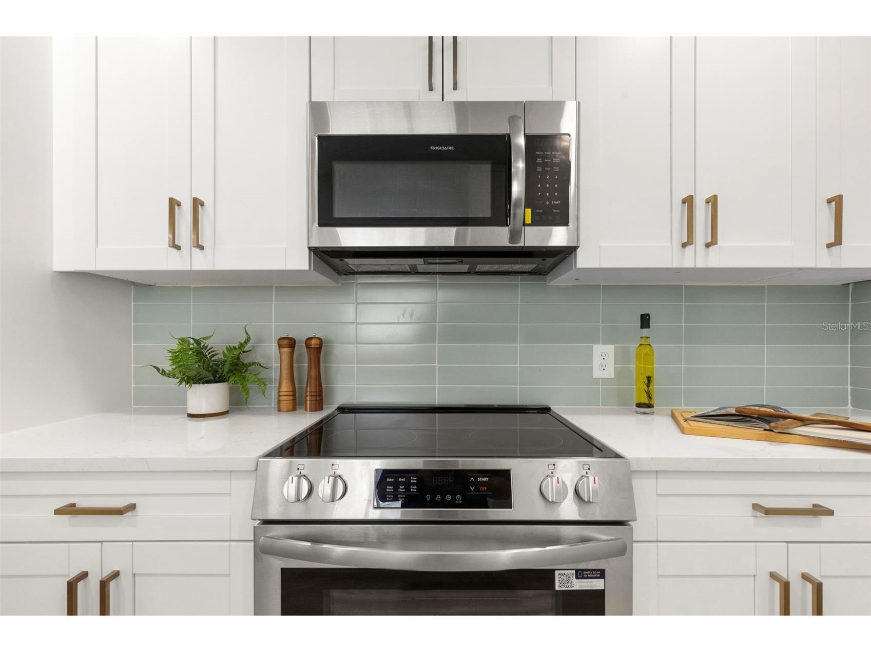 10221 N Fleetwood Drive Tampa FL 33612 TB8510927 image18