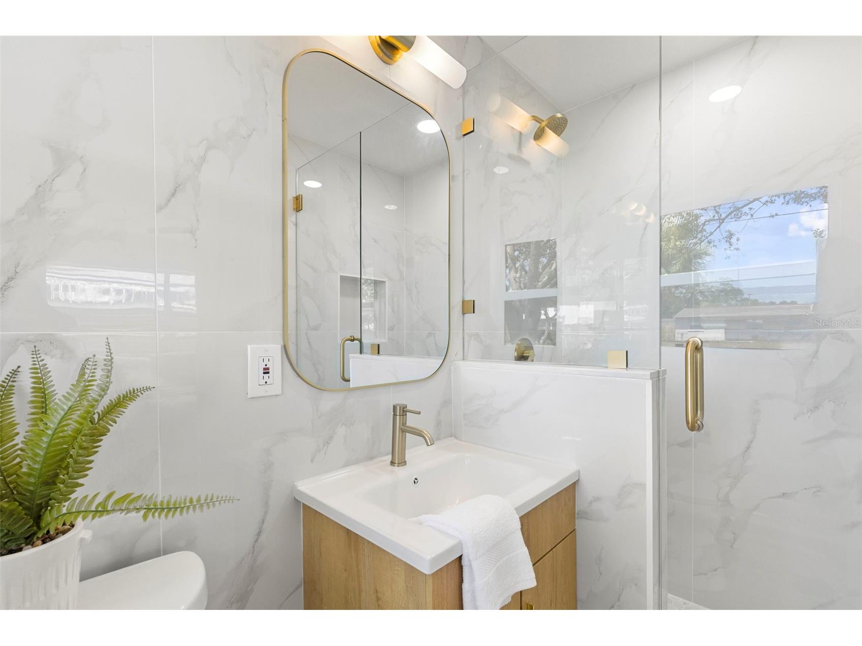 10221 N Fleetwood Drive Tampa FL 33612 TB8510927 image30