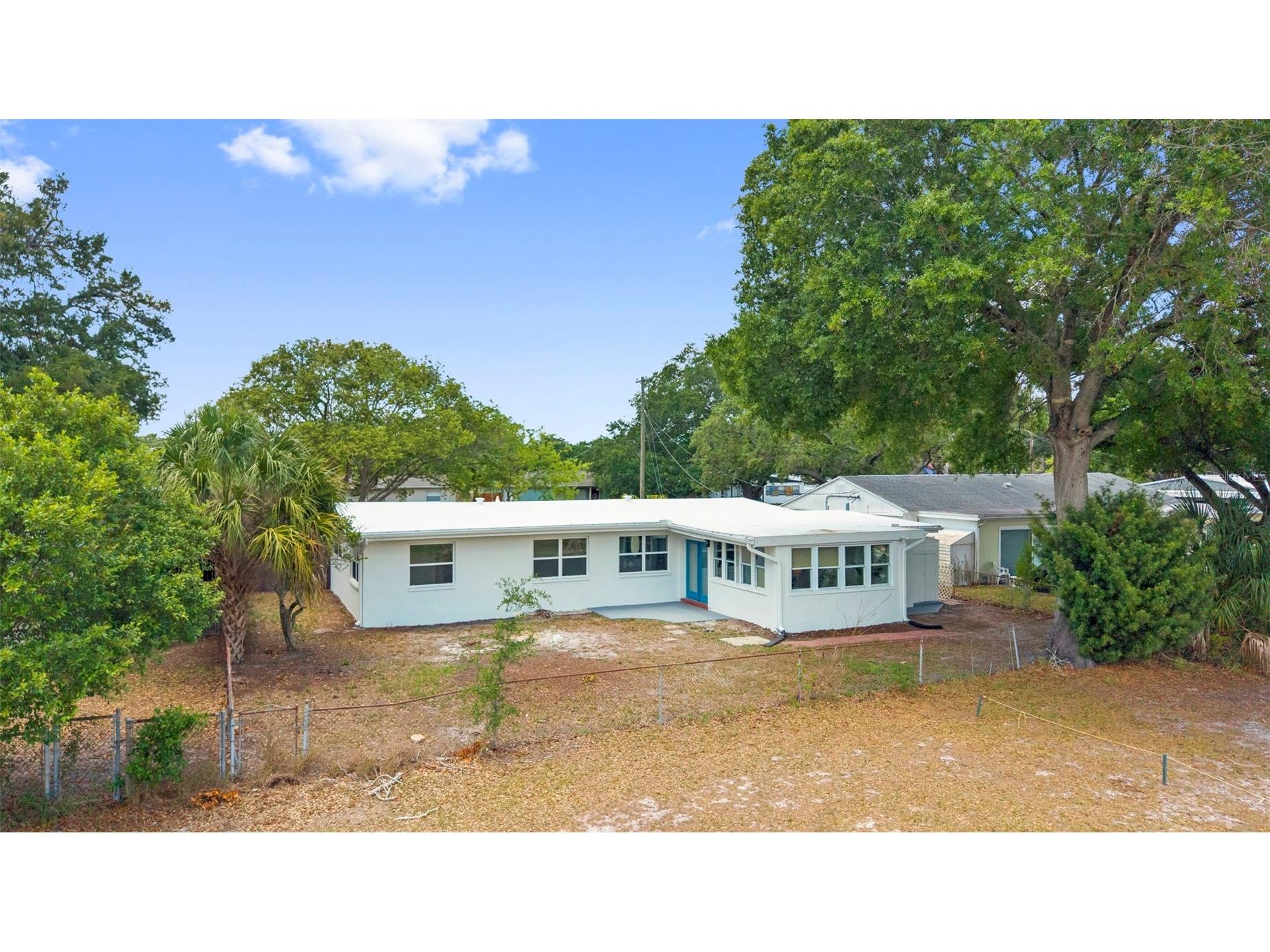 10221 N Fleetwood Drive Tampa FL 33612 TB8510927 image36