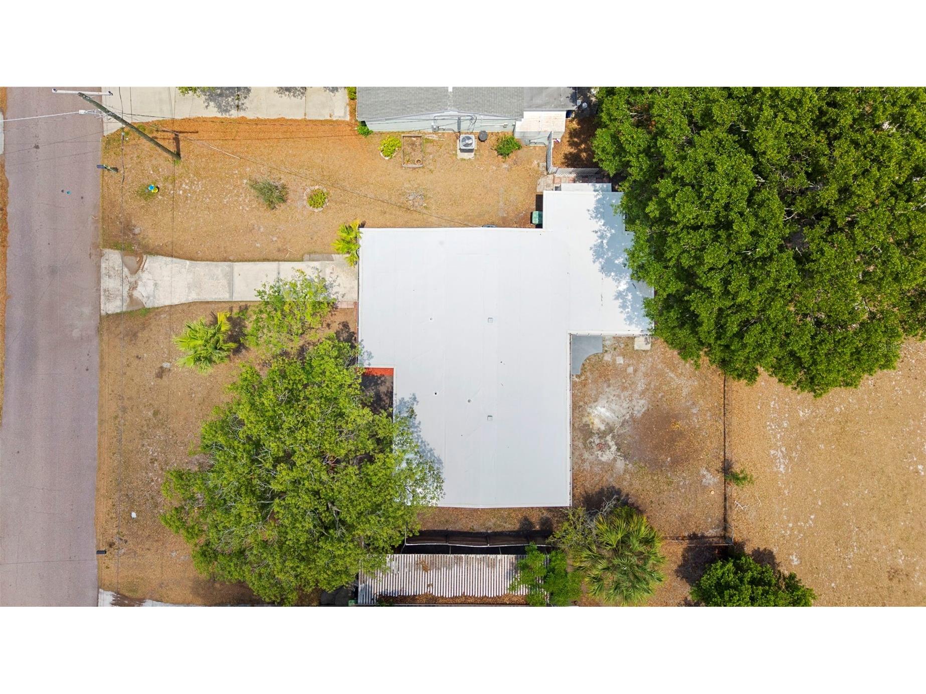 10221 N Fleetwood Drive Tampa FL 33612 TB8510927 image38