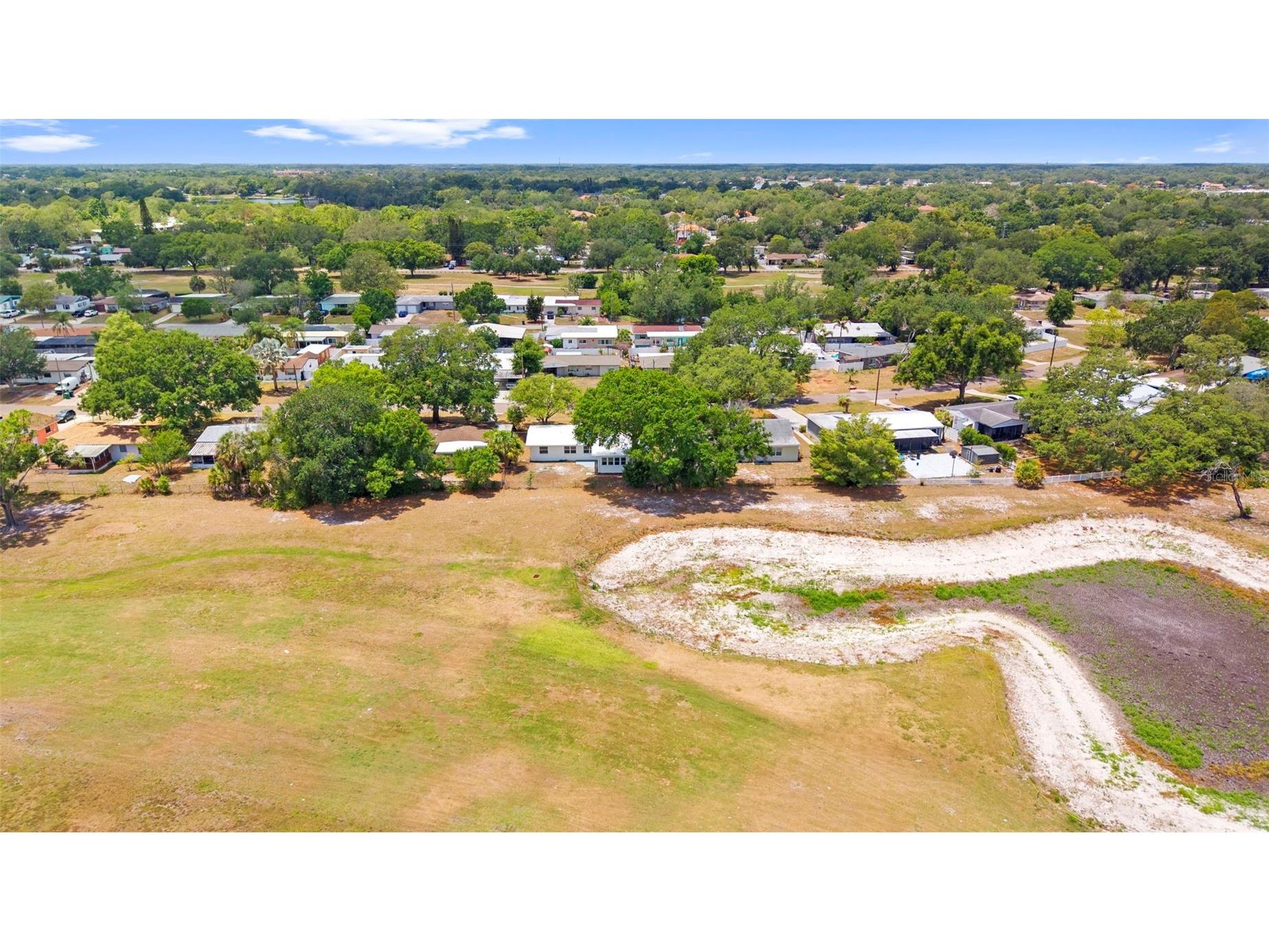 10221 N Fleetwood Drive Tampa FL 33612 TB8510927 image40