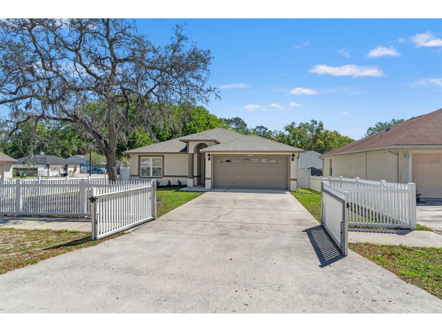 10221 N Woodmere Road Tampa FL 33617 TB8490402 image1