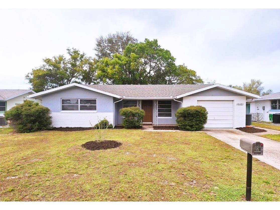 10221 Oak Hill Drive Port Richey FL 34668 W7860984 image1