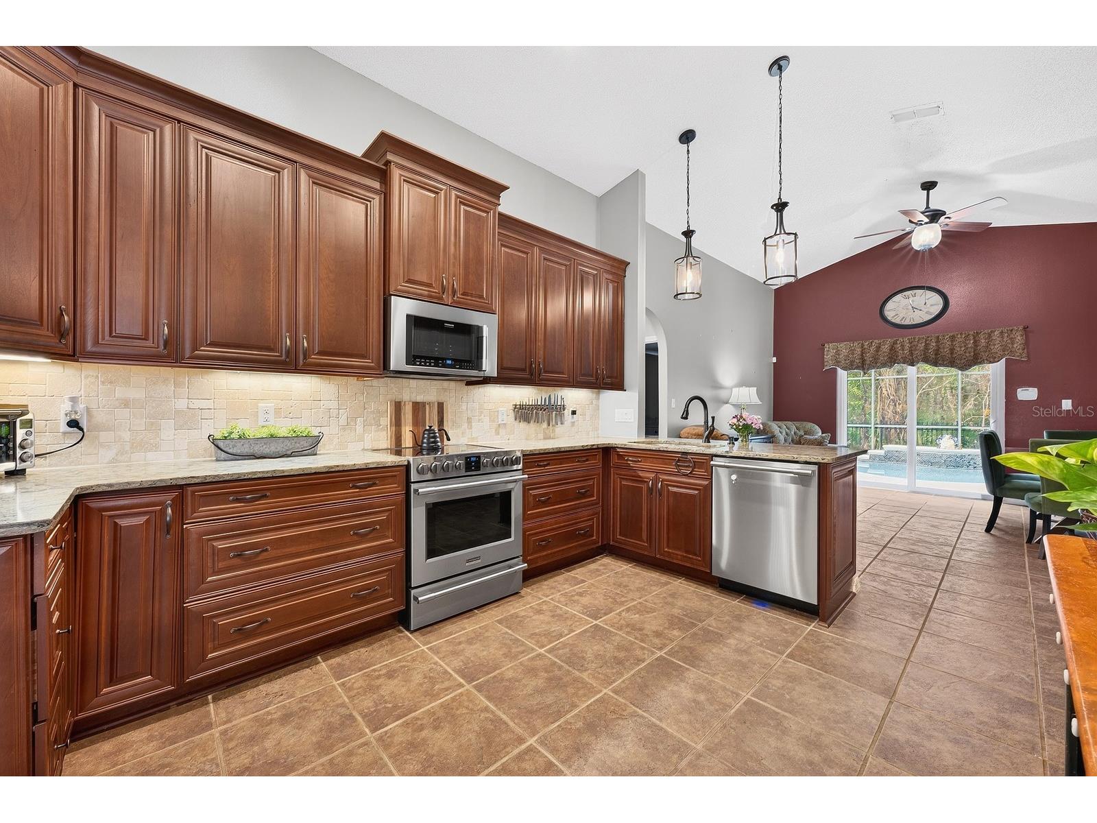 10223 Dean Point Place Orlando FL 32825 O6386881 image4