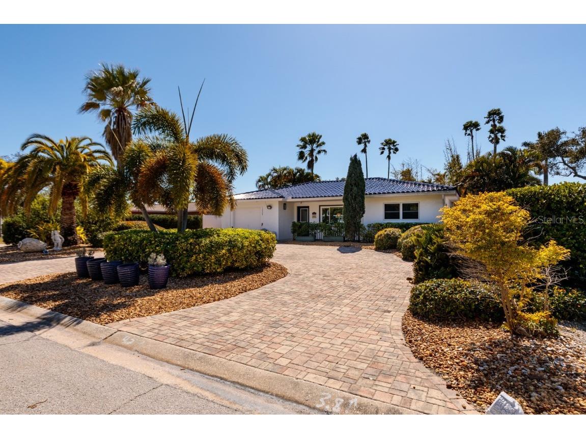 10223 Tarpon Drive Treasure Island FL 33706 U8232709 image1