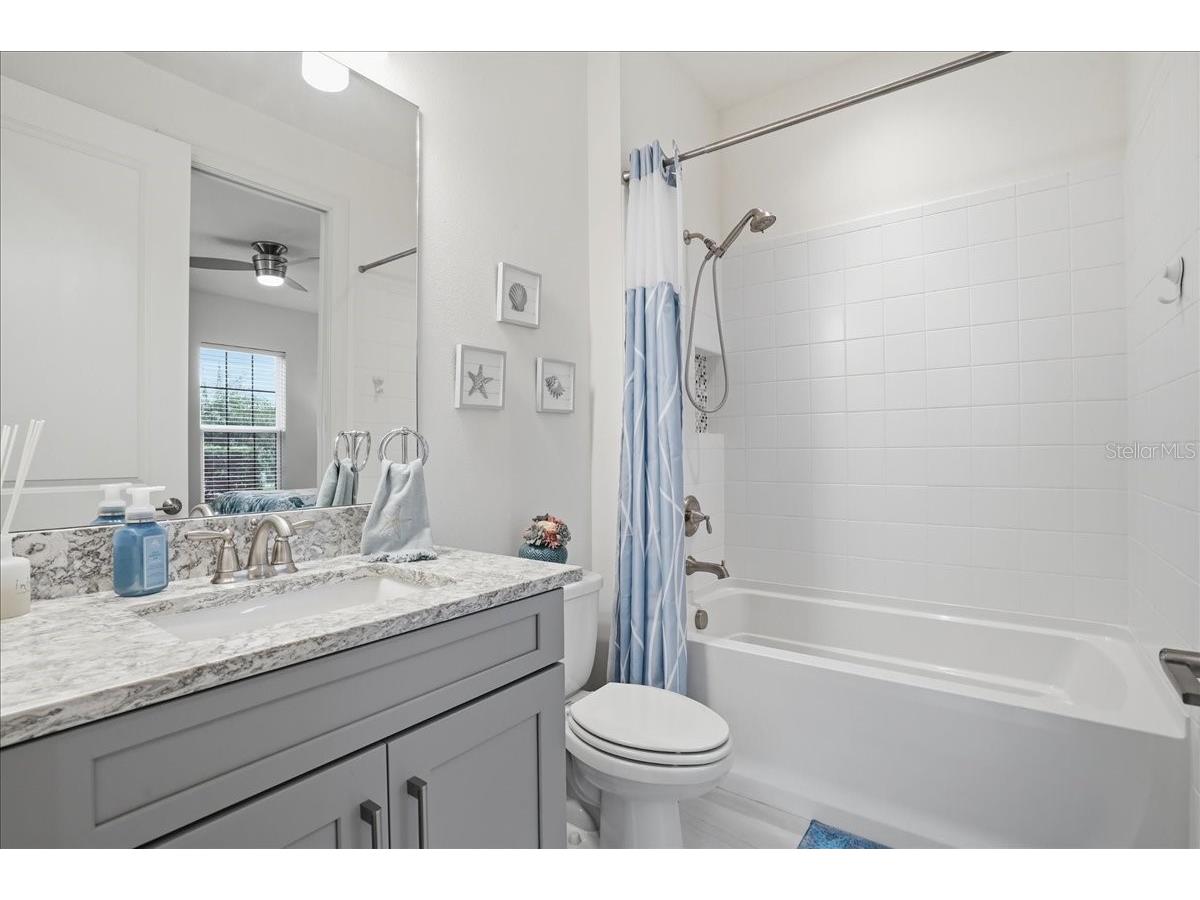 10225 Highland Park Place Palmetto FL 34221 A4687707 image17