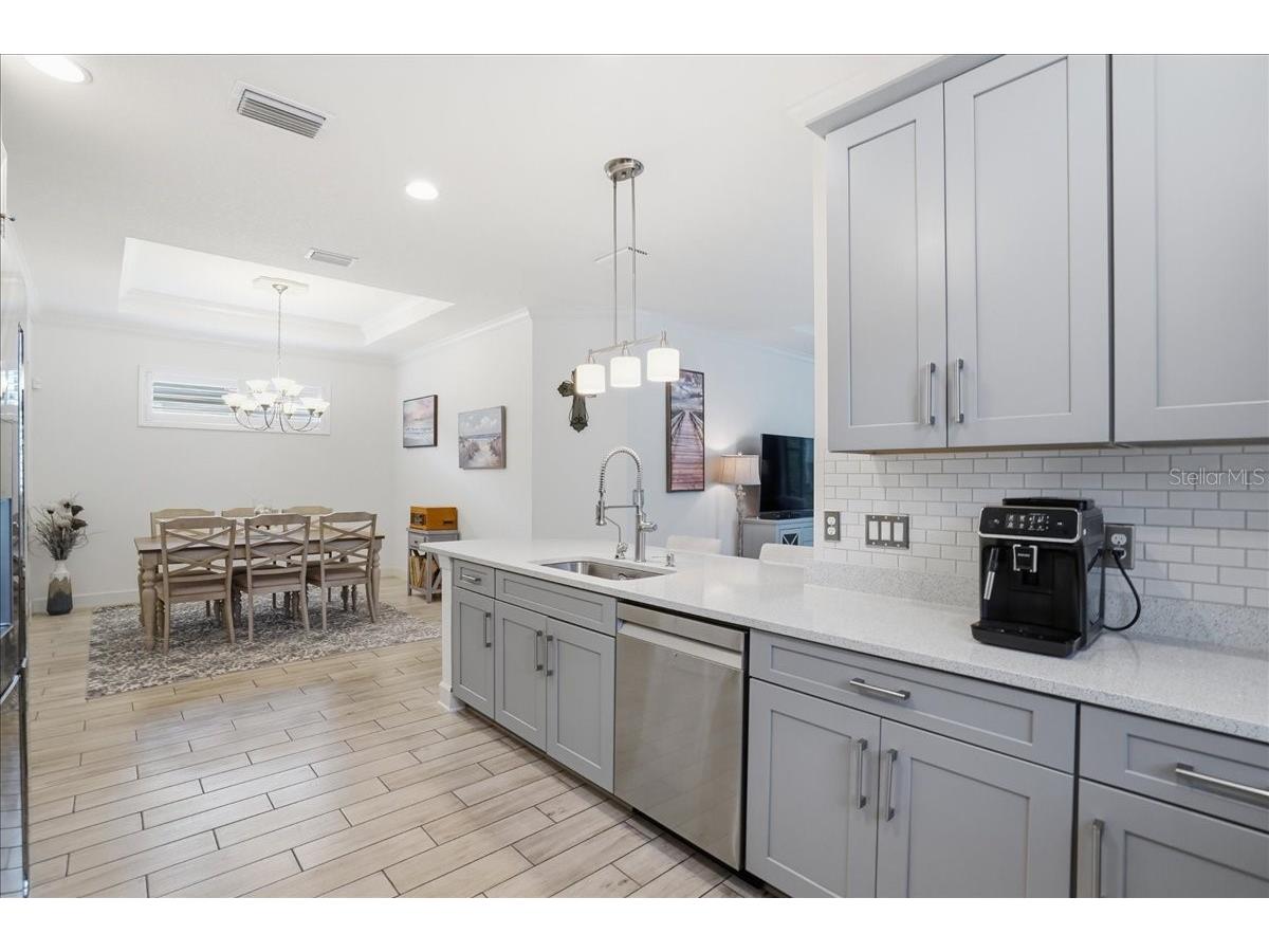 10225 Highland Park Place Palmetto FL 34221 A4687707 image7