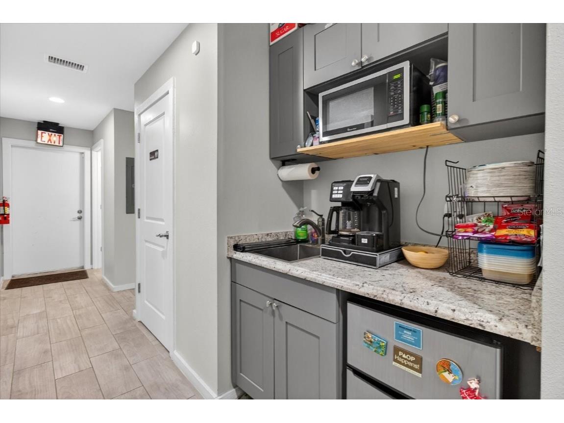 10225 Ulmerton Road #12B Largo FL 33771 TB8452719 image33