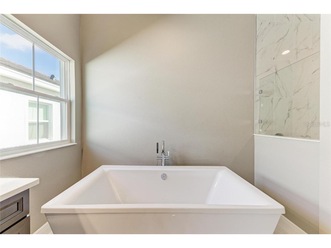 10227 Longmeadow Avenue Parrish FL 34219 TB8453526 image9