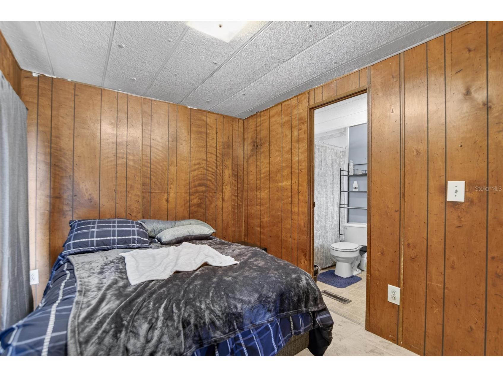 10227 Oak Avenue Tampa FL 33619 TB8518225 image11