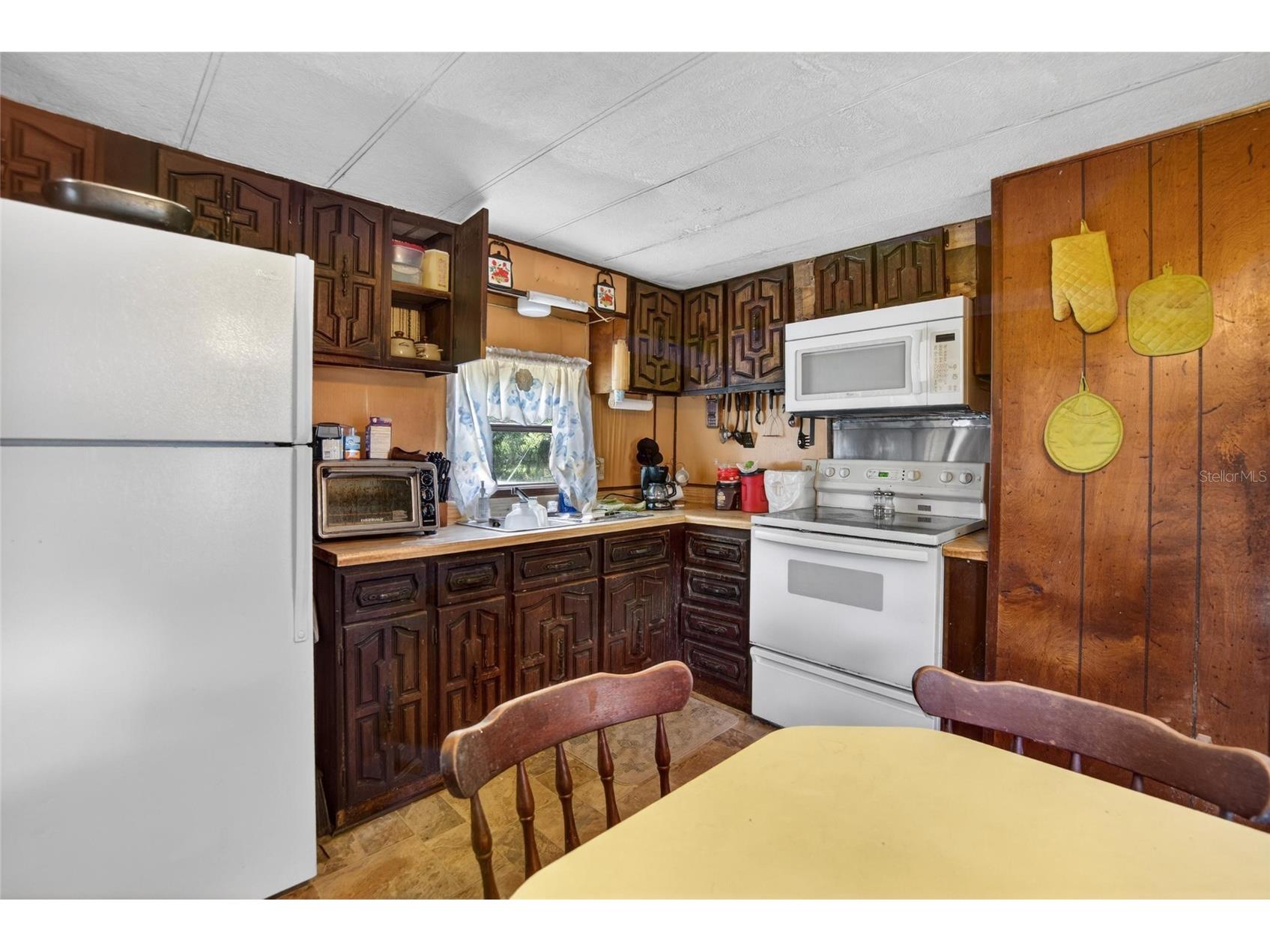 10227 Oak Avenue Tampa FL 33619 TB8518225 image17