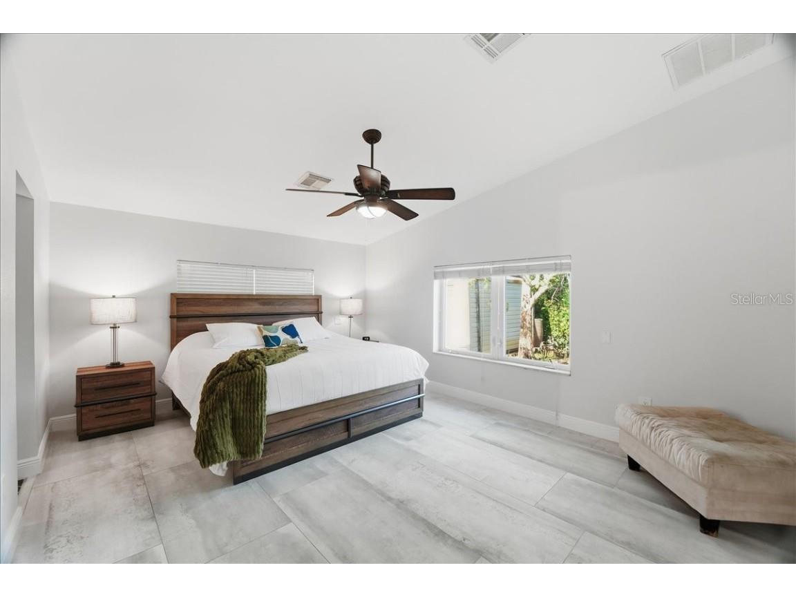 1023 El Valle Avenue Fort Myers FL 33919 A4674485 image20