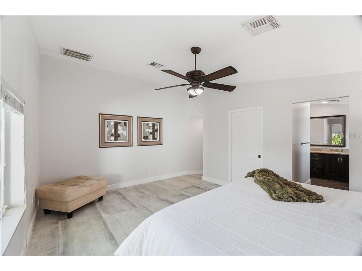 1023 El Valle Avenue Fort Myers FL 33919 A4674485 image22