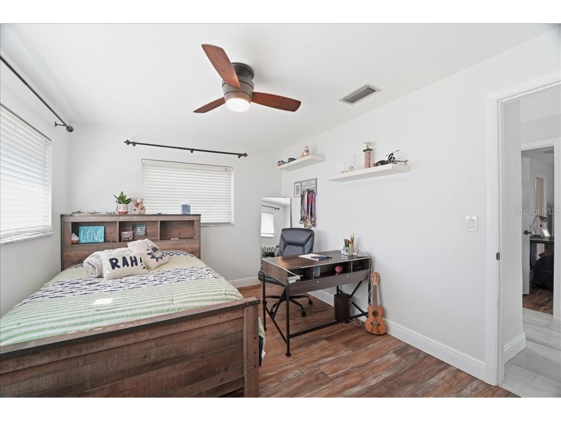 1023 El Valle Avenue Fort Myers FL 33919 A4674485 image27