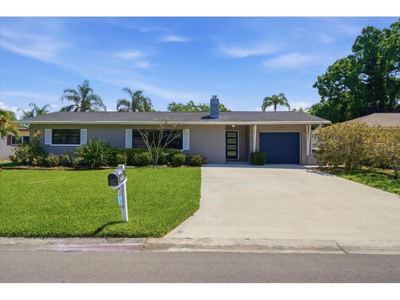 1023 Idlewild Drive N Dunedin FL 34698 TB8492969 image1