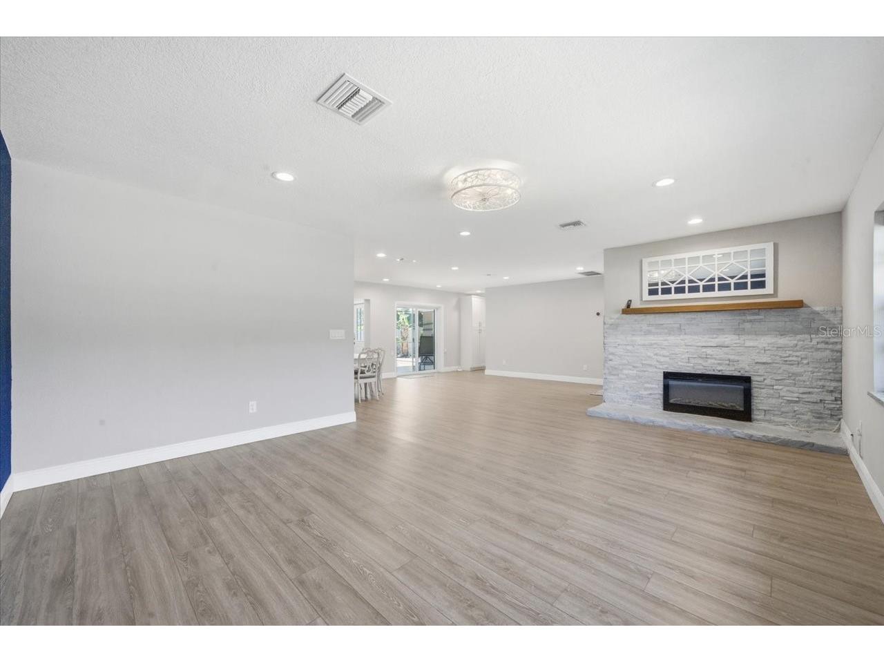 1023 Idlewild Drive N Dunedin FL 34698 TB8492969 image11