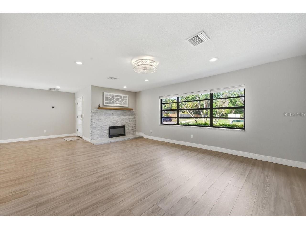 1023 Idlewild Drive N Dunedin FL 34698 TB8492969 image13