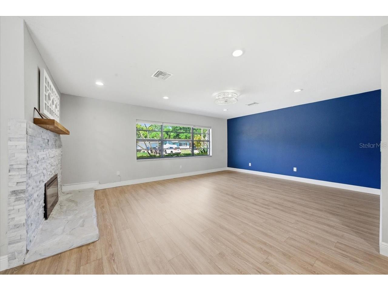 1023 Idlewild Drive N Dunedin FL 34698 TB8492969 image3