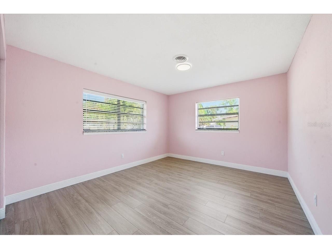 1023 Idlewild Drive N Dunedin FL 34698 TB8492969 image32