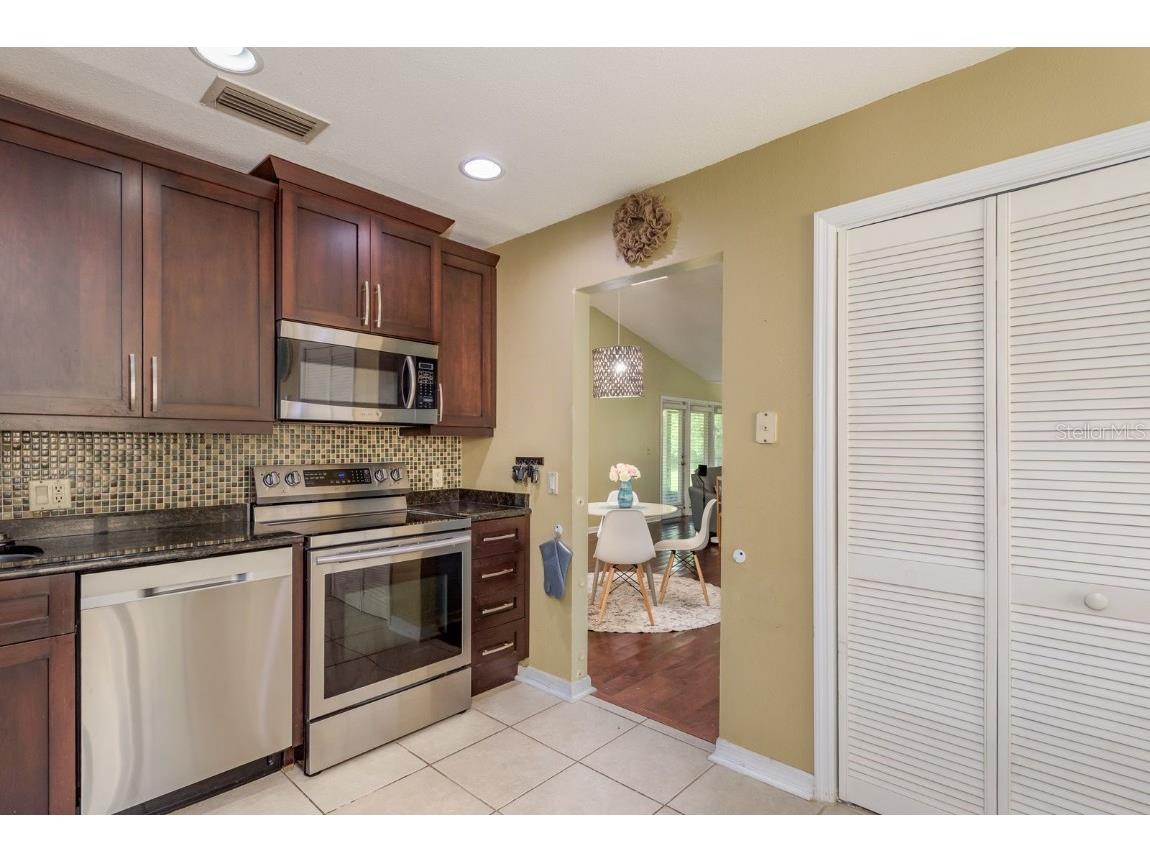 1023 Lake Avoca Place Tarpon Springs FL 34689 TB8416534 image6