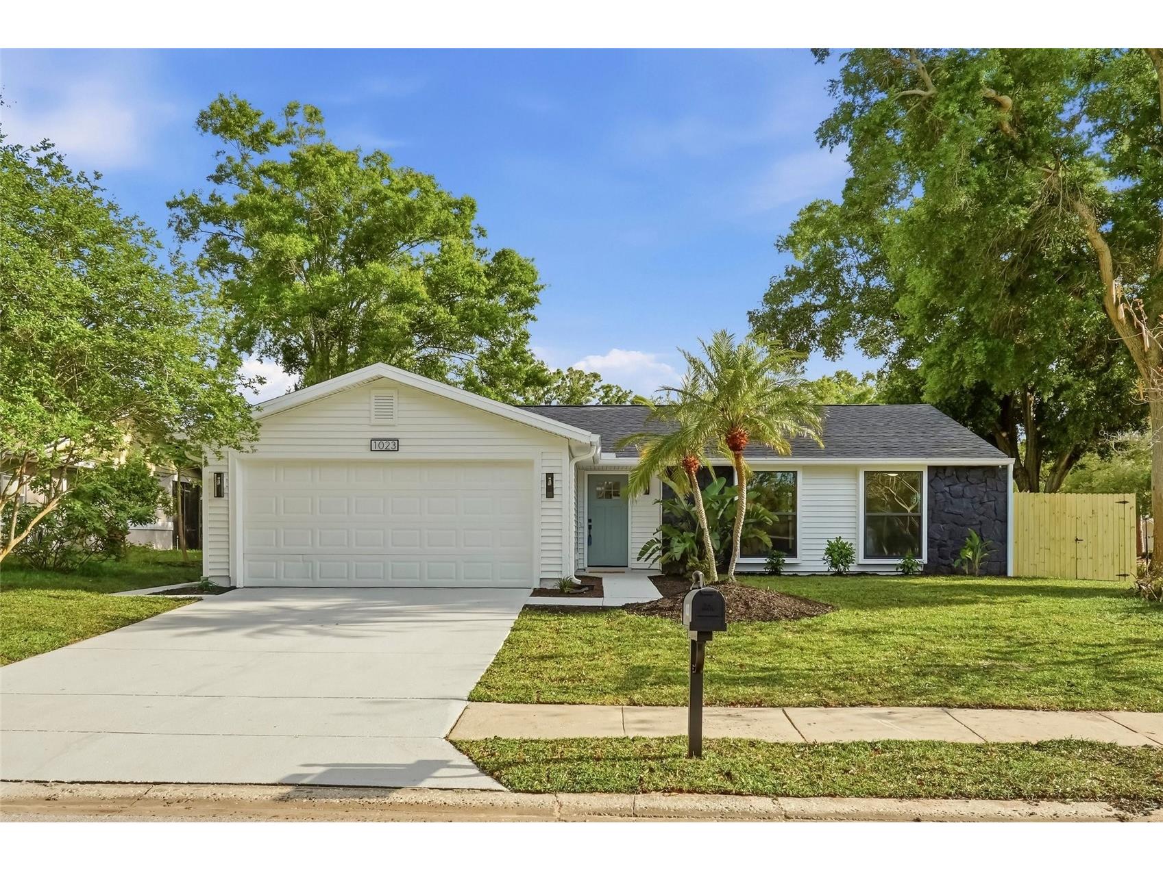 1023 Mineola Circle Palm Harbor FL 34683 TB8495245 image1