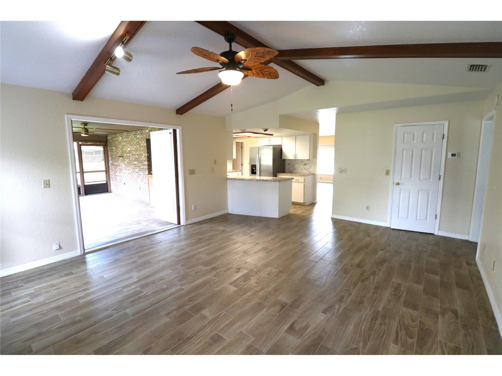 1023 Redbud Circle Plant City FL 33563 TB8527235 image11