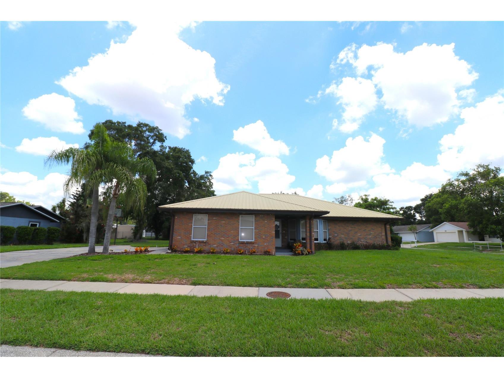 1023 Redbud Circle Plant City FL 33563 TB8527235 image27