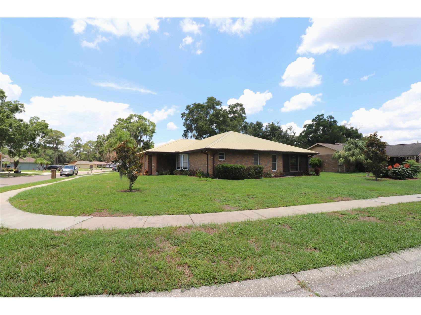 1023 Redbud Circle Plant City FL 33563 TB8527235 image29