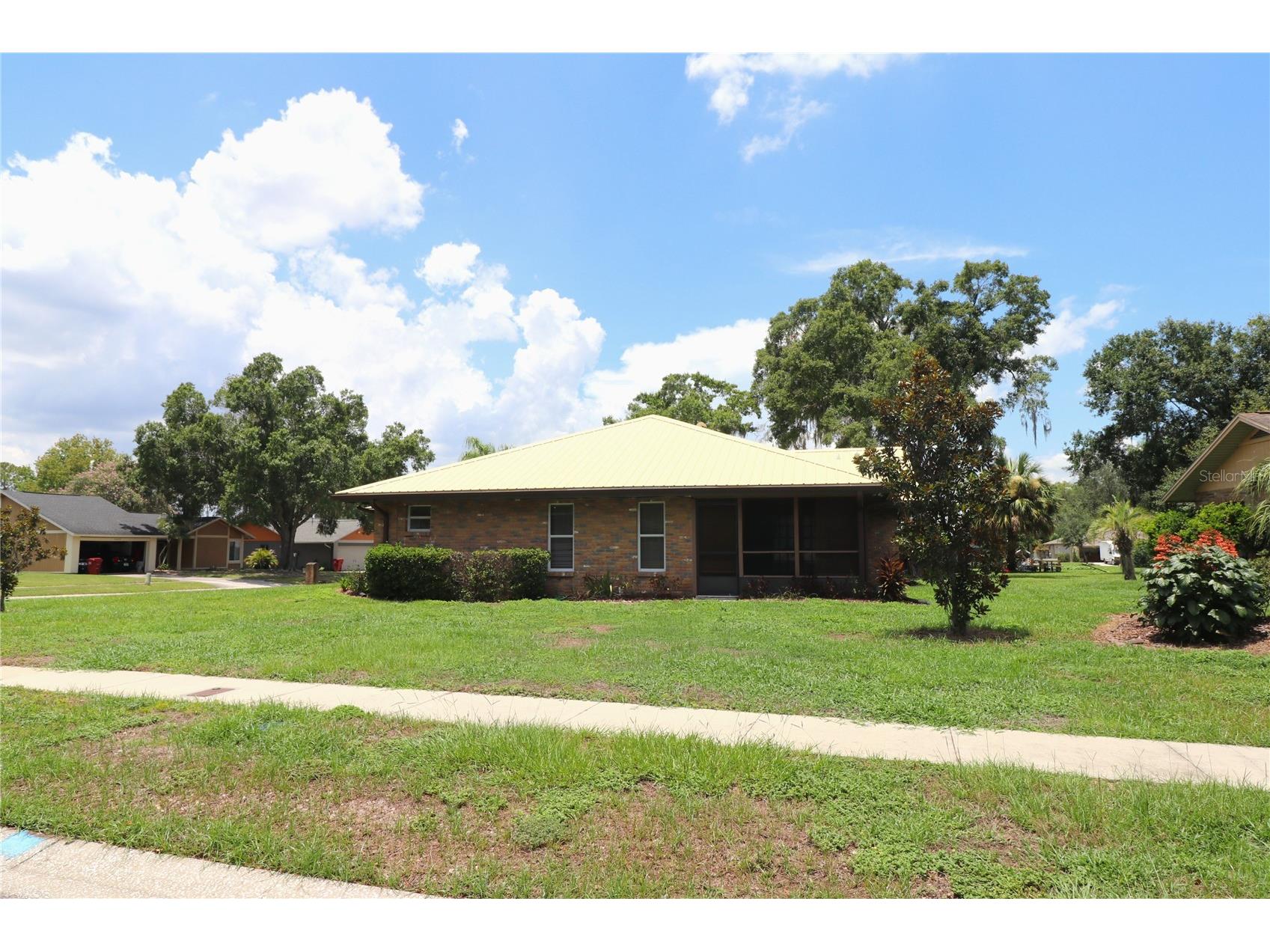1023 Redbud Circle Plant City FL 33563 TB8527235 image30