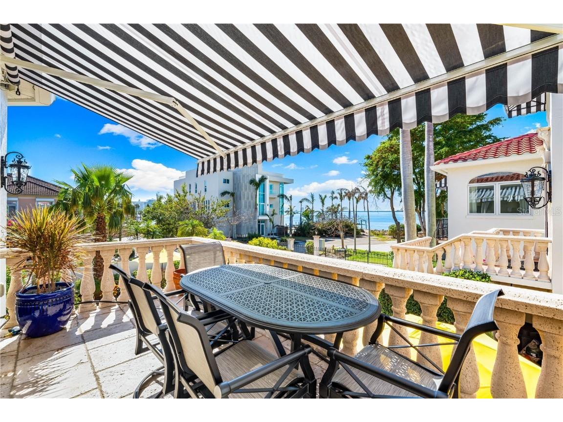 1023 Tocobaga Lane Sarasota FL 34236 A4671298 image2