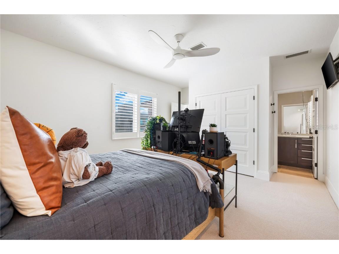 1023 Tocobaga Lane Sarasota FL 34236 A4671298 image42