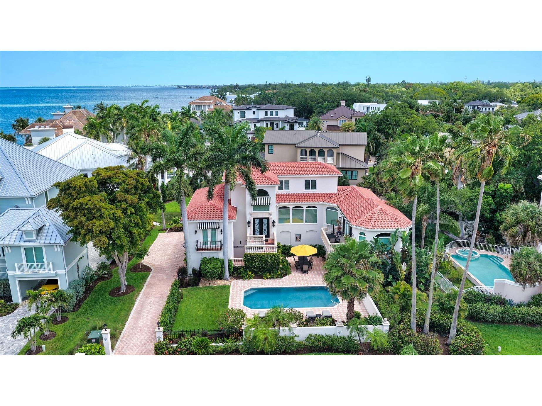 1023 Tocobaga Lane Sarasota FL 34236 A4694000 image1