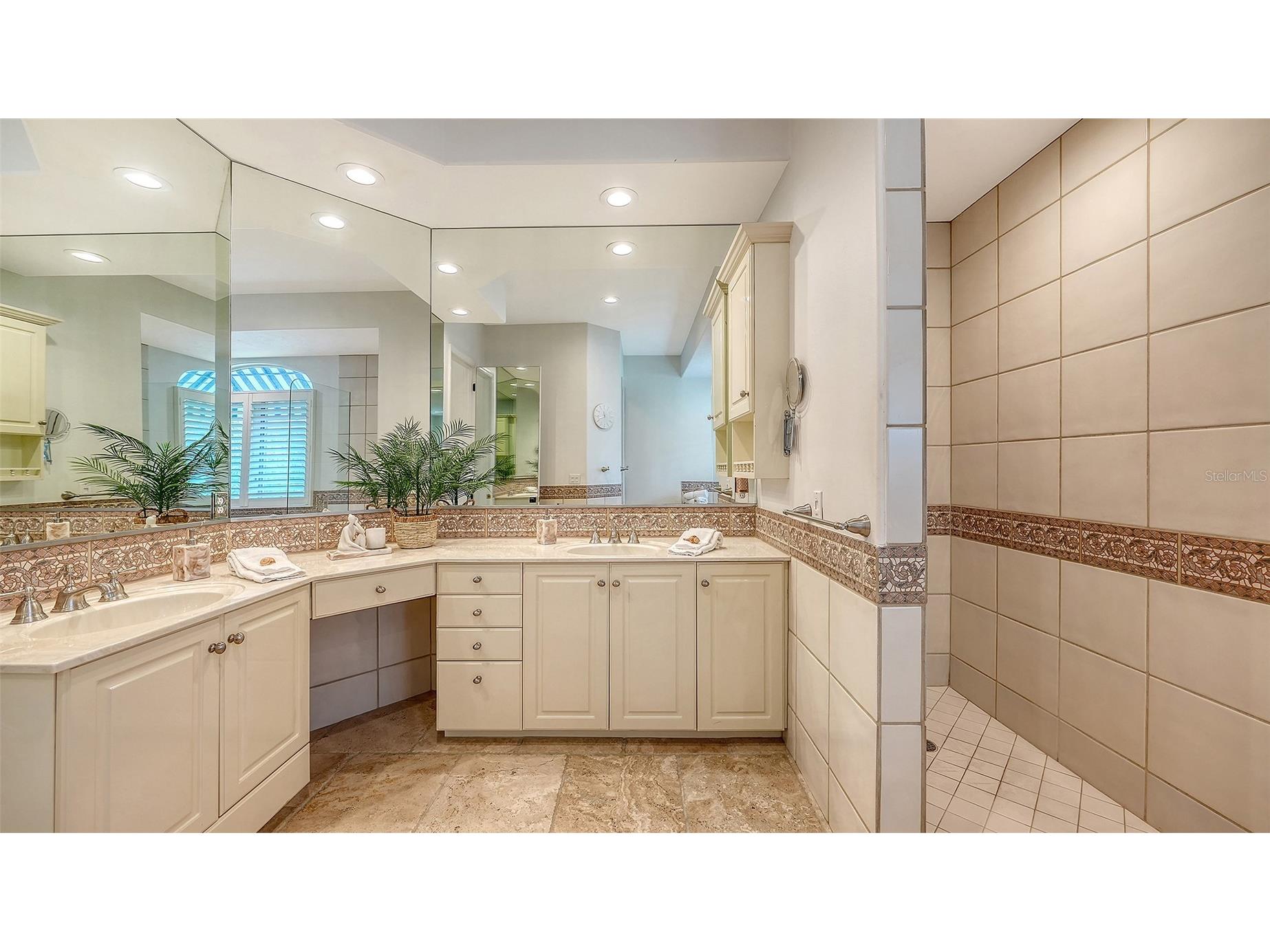 1023 Tocobaga Lane Sarasota FL 34236 A4694000 image34