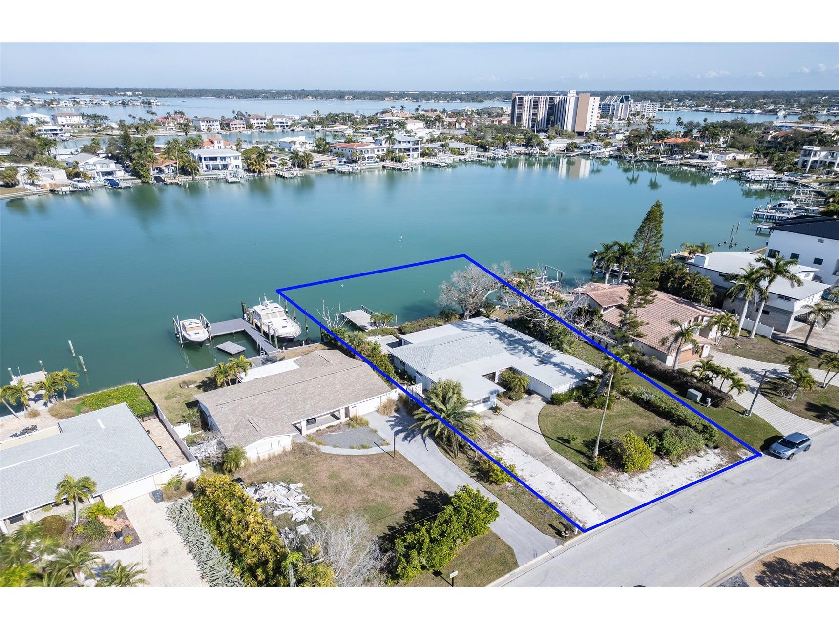 10230 Tarpon Drive Treasure Island FL 33706 TB8464142 image1