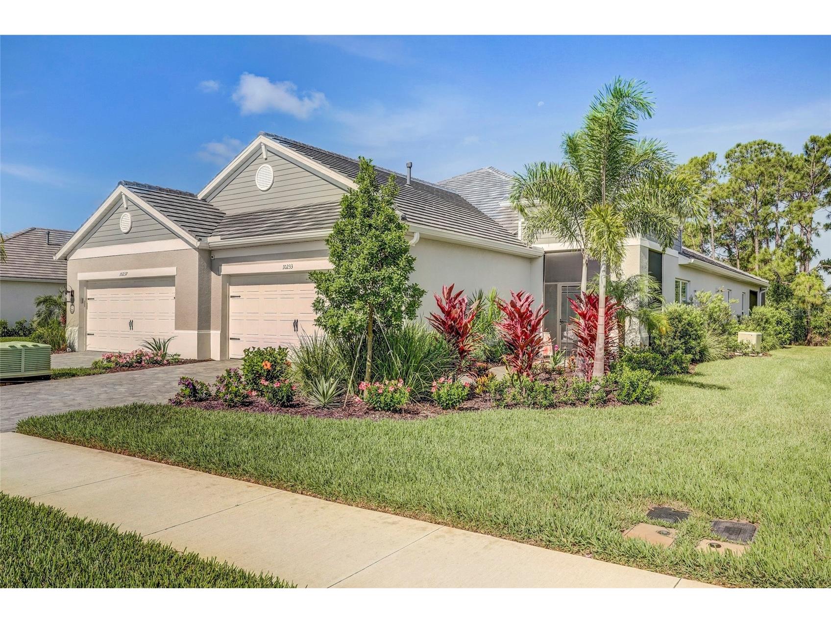 10233 Lake Wales Circle Sarasota FL 34241 A4693223 image2