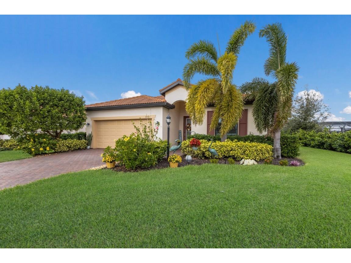 10233 Loch Lomond Drive Bradenton FL 34211 A4630010 image1