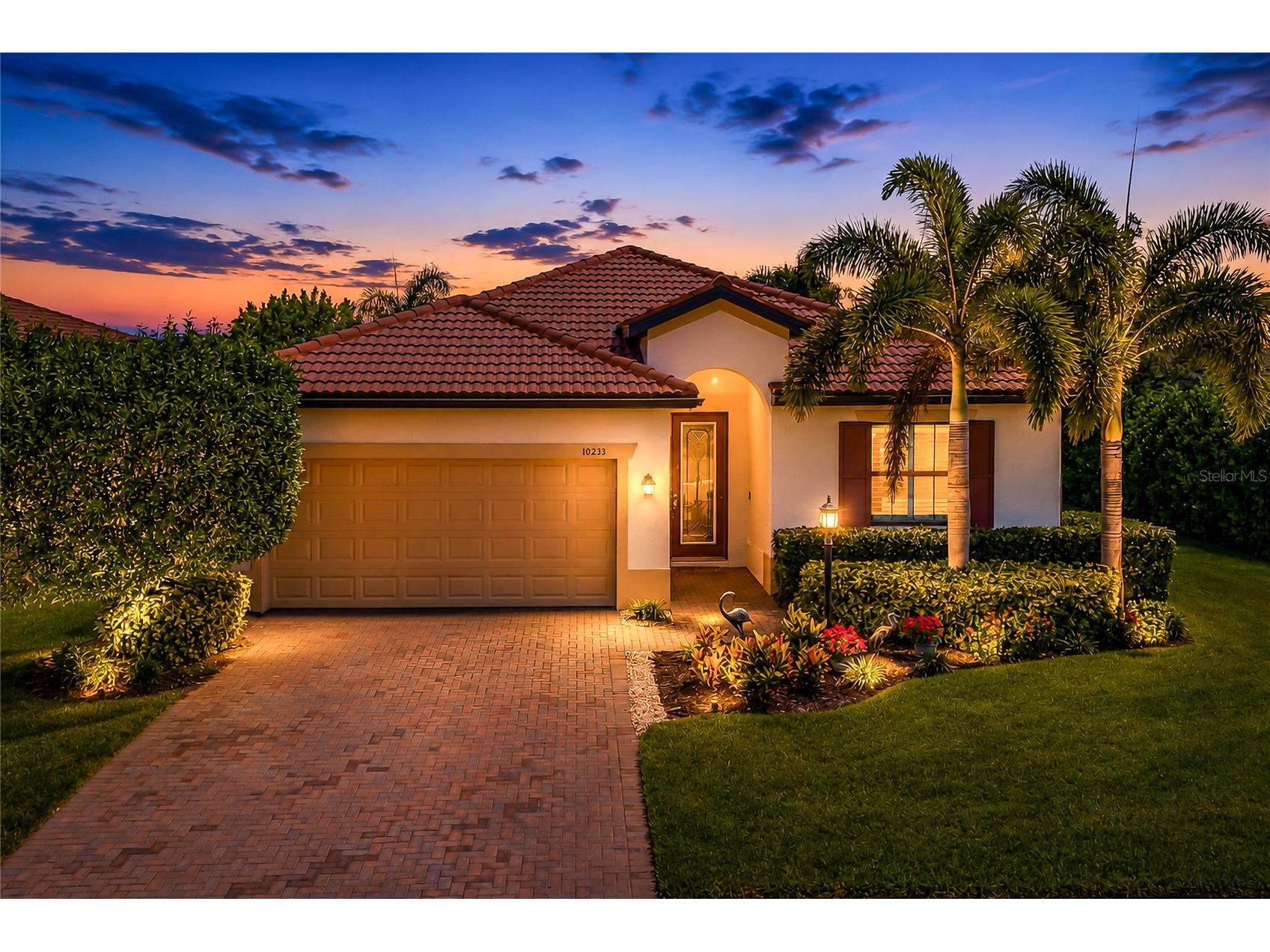 10233 Loch Lomond Drive Bradenton FL 34211 A4696390 image1