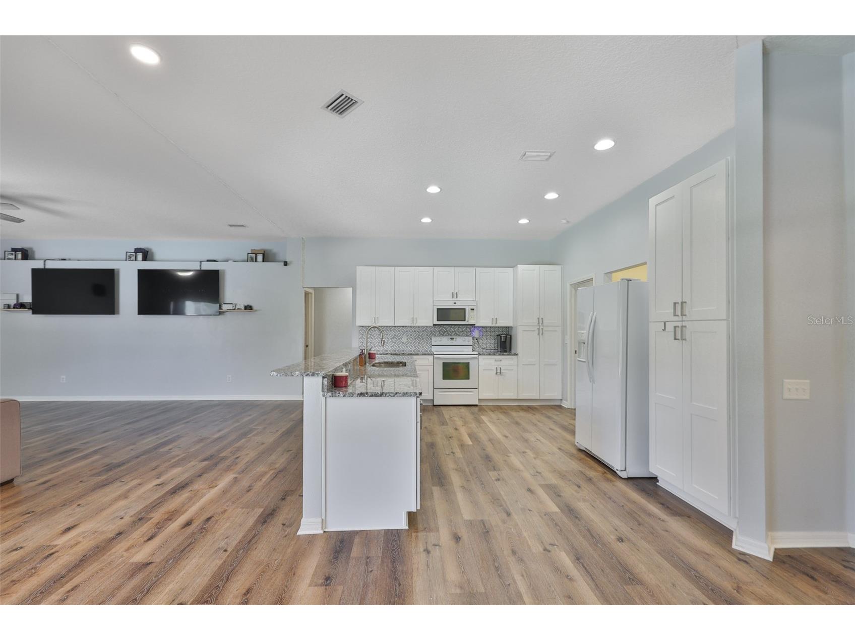 10234 Bloomfield Hills Drive Seffner FL 33584 TB8526232 image8