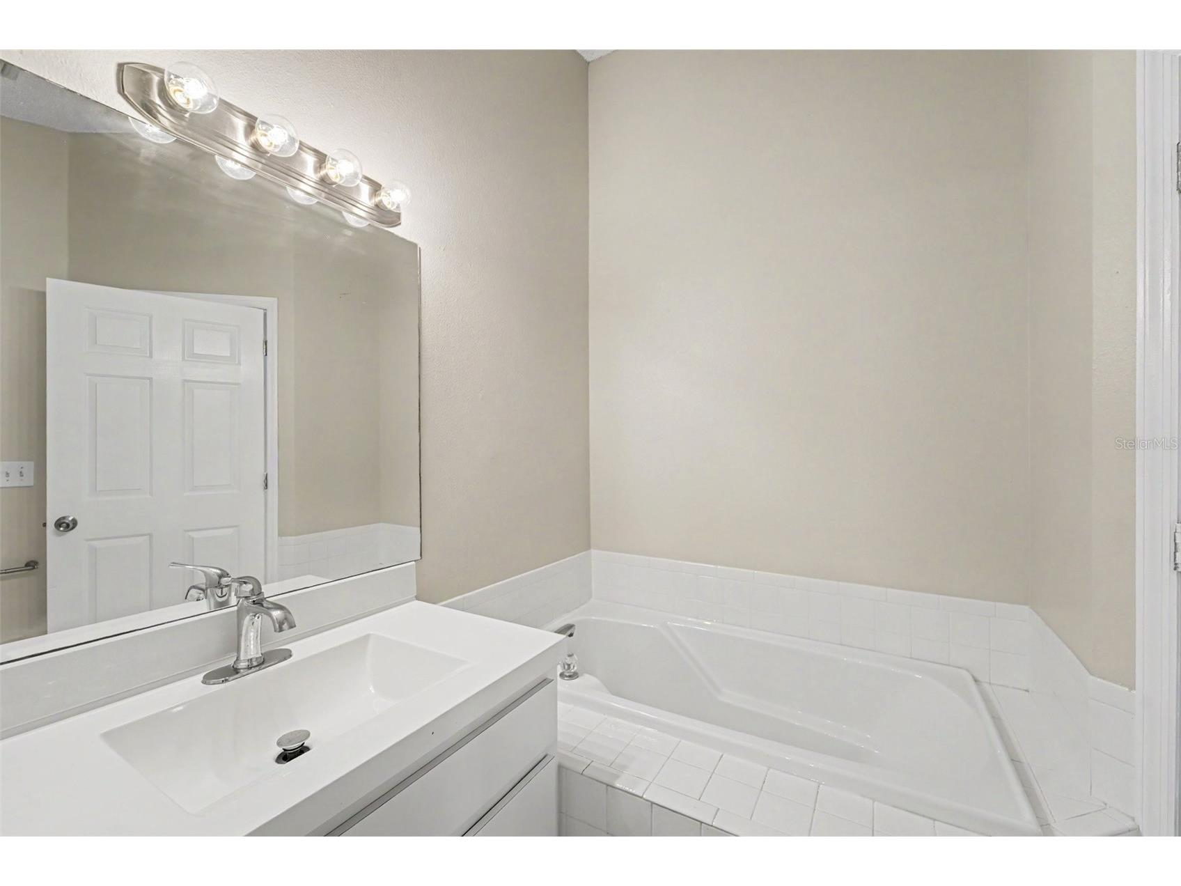 10236 Flagship Avenue Port Richey FL 34668 O6424891 image14