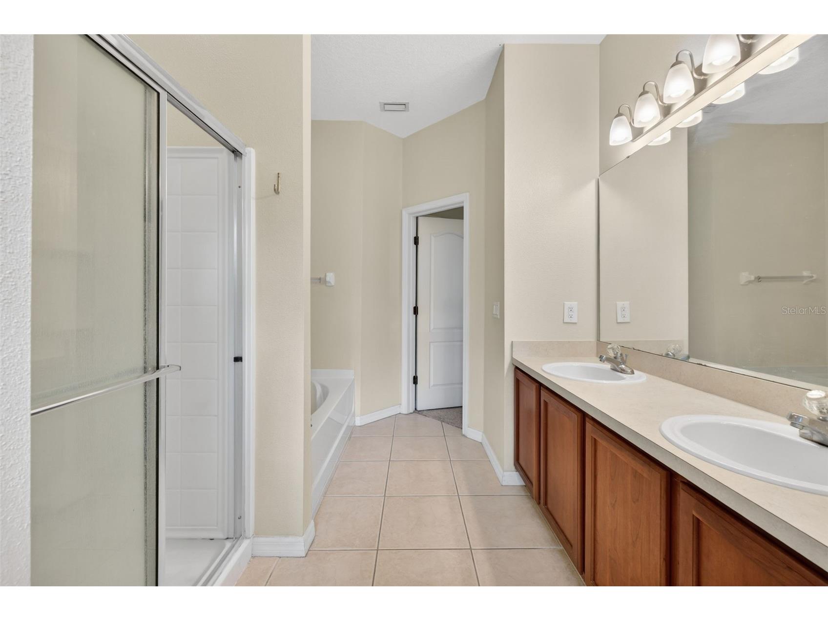 10236 Lake District Lane #35C Orlando FL 32832 O6398312 image24