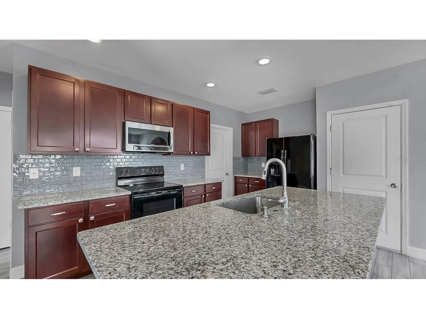 10237 Mangrove Well Road Sun City Center FL 33573 TB8454108 image17