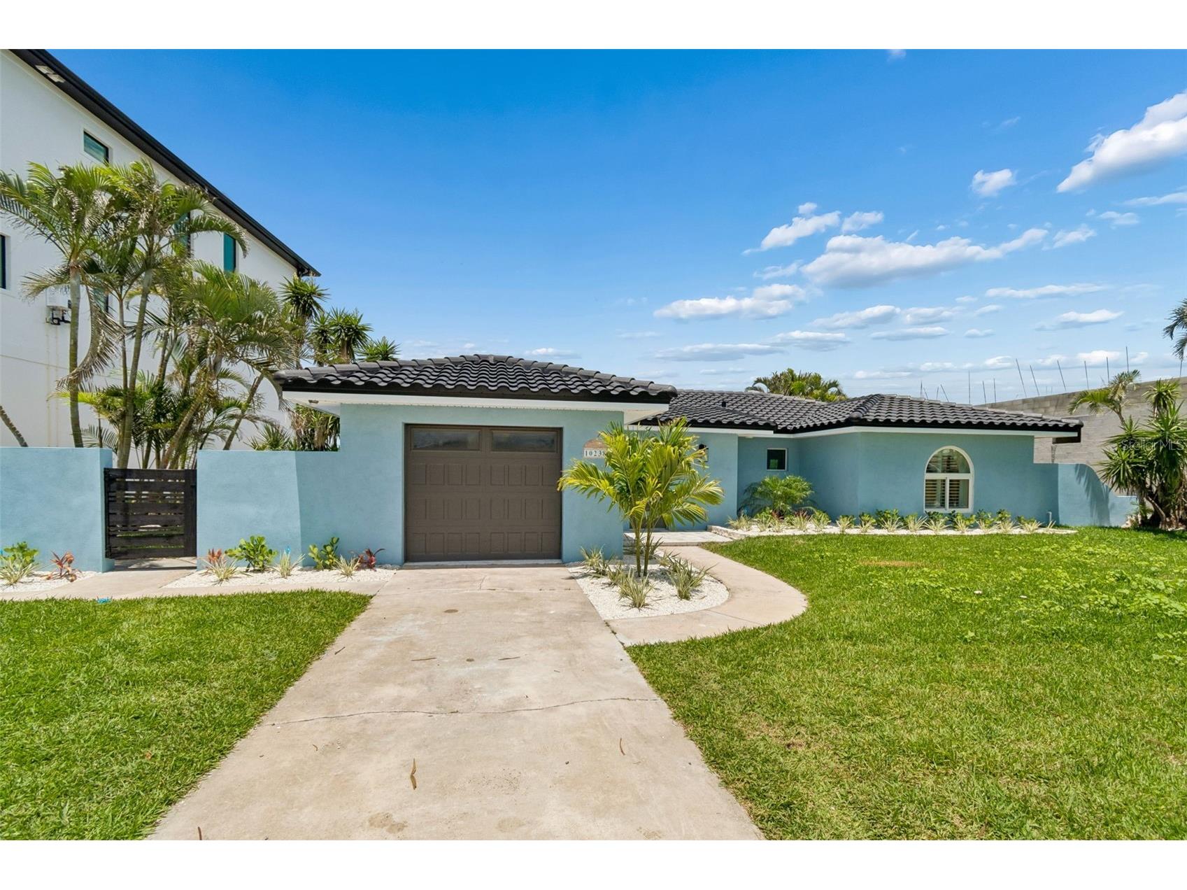10238 Tarpon Drive Treasure Island FL 33706 - BOCA CIEGA BAY TB8511355 image2