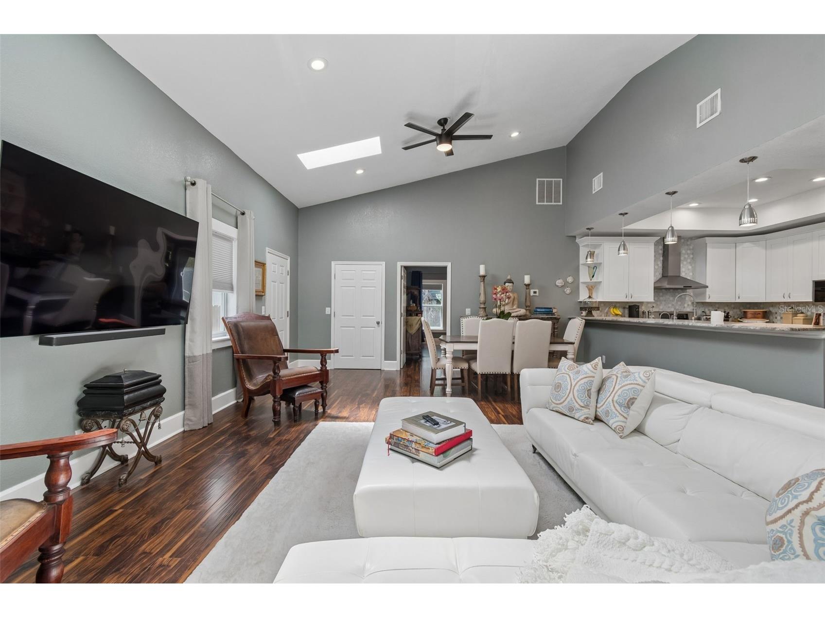 1024 16th Avenue N Saint Petersburg FL 33704 TB8487002 image12