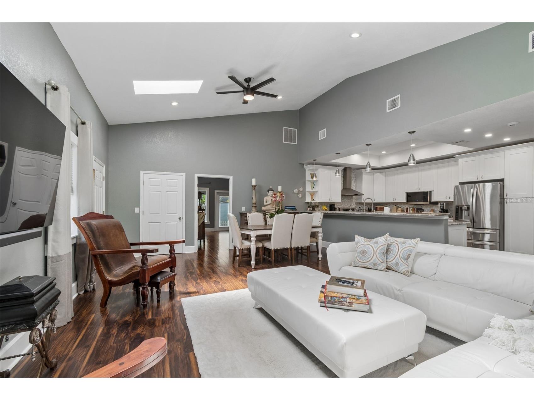 1024 16th Avenue N Saint Petersburg FL 33704 TB8487002 image13