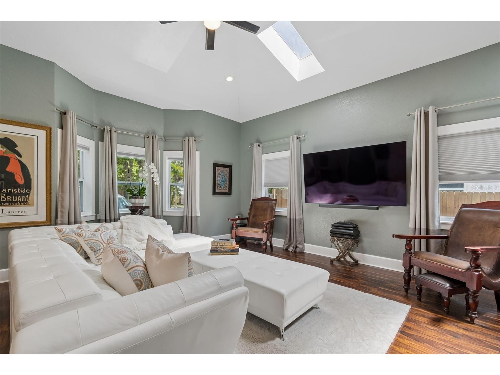 1024 16th Avenue N Saint Petersburg FL 33704 TB8487002 image14