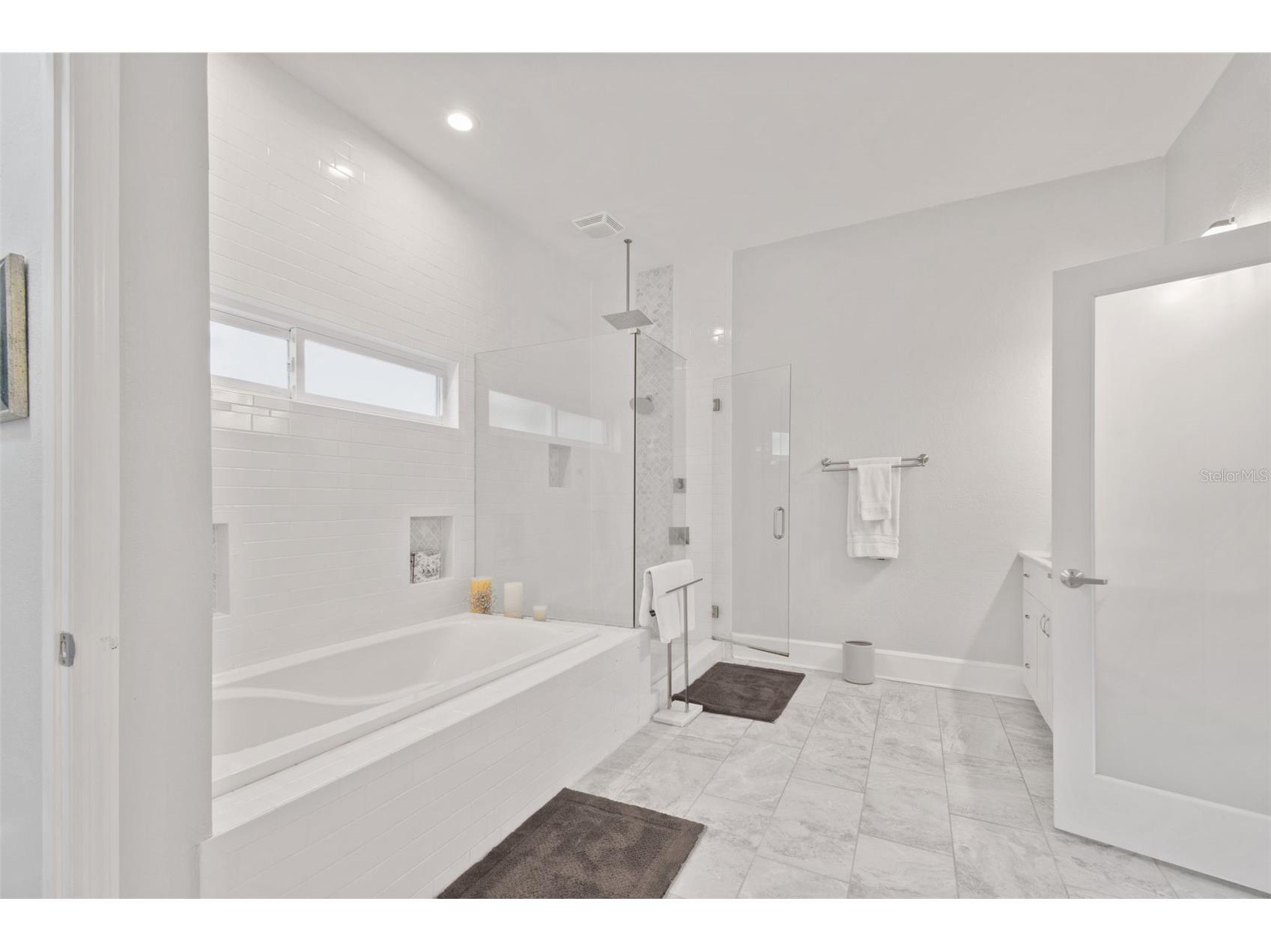 1024 16th Avenue N Saint Petersburg FL 33704 TB8487002 image22