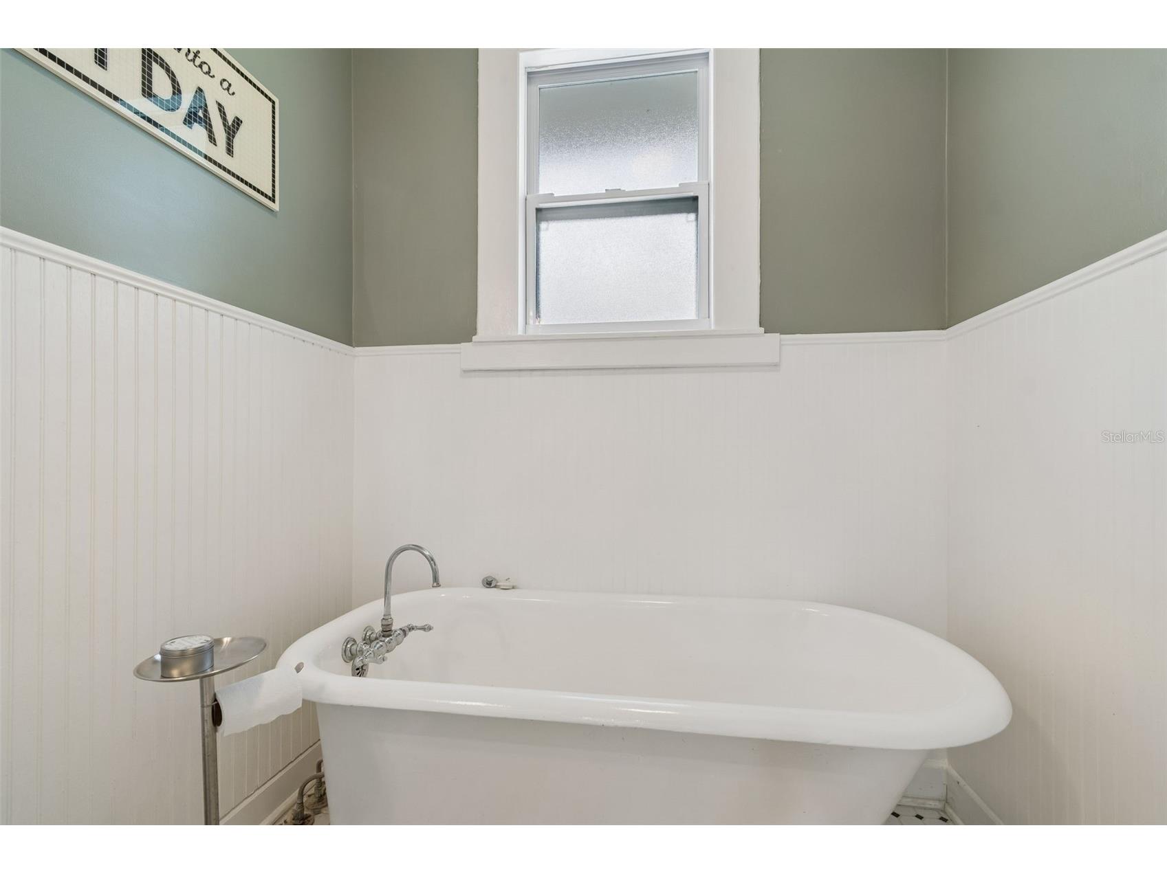 1024 16th Avenue N Saint Petersburg FL 33704 TB8487002 image30