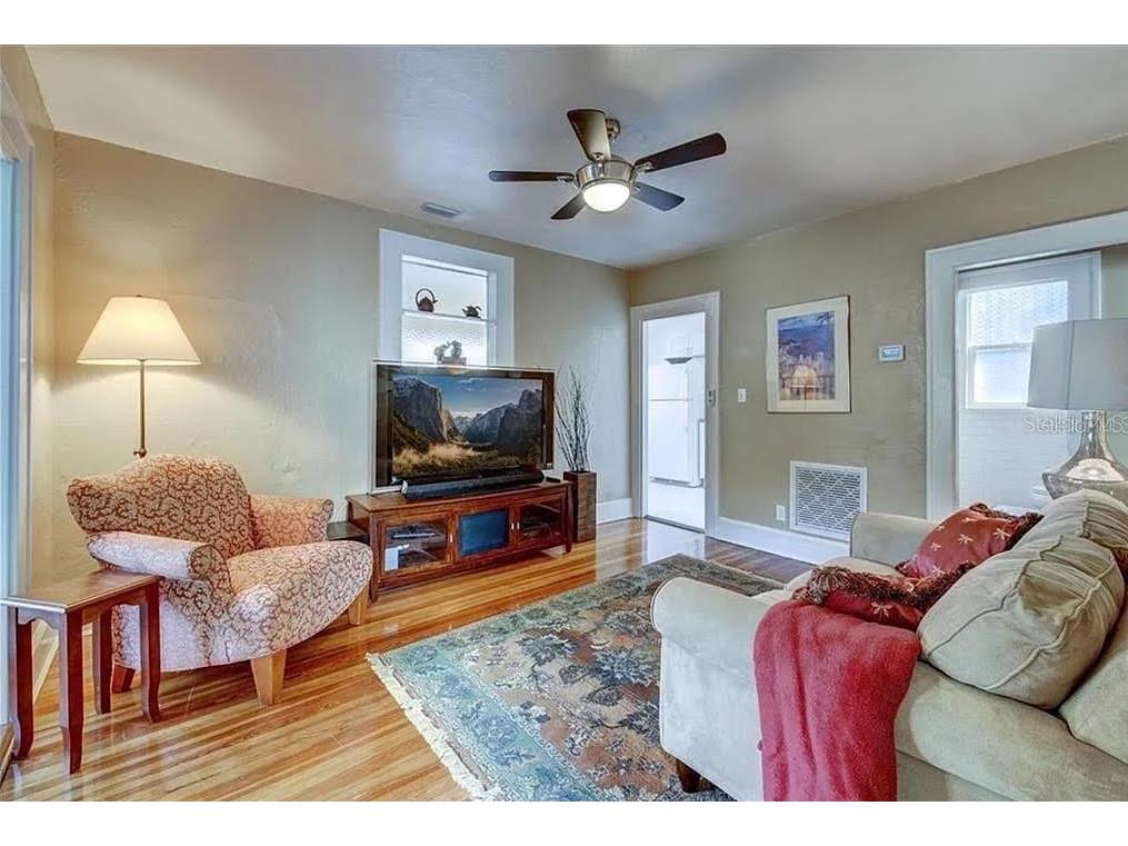 1024 16th Avenue N Saint Petersburg FL 33704 TB8487002 image41