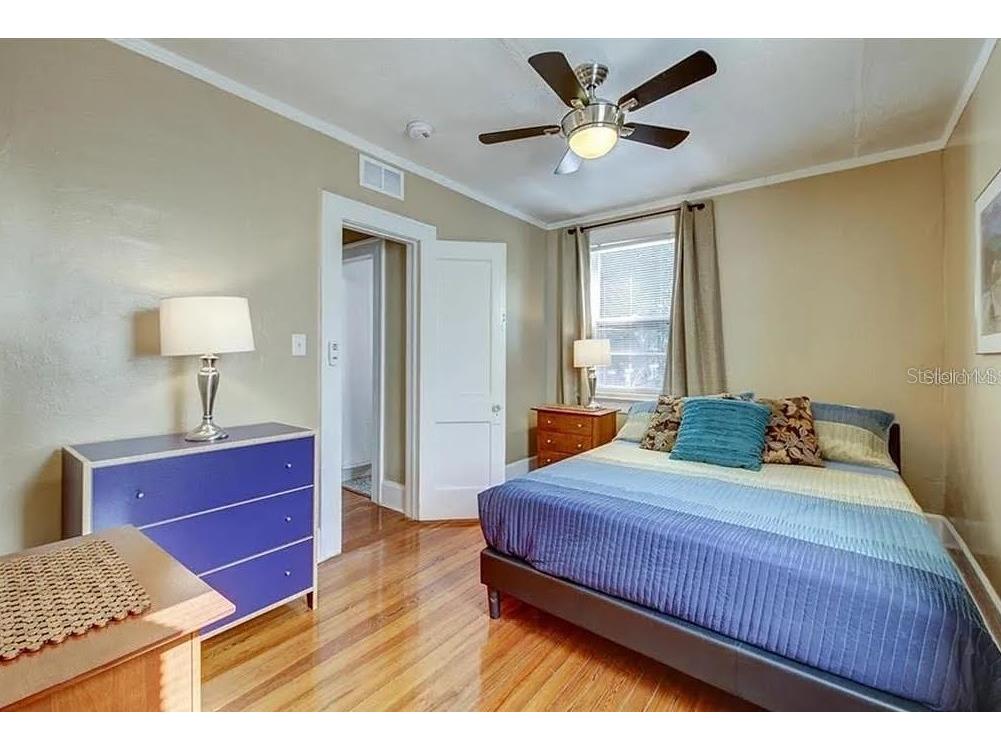 1024 16th Avenue N Saint Petersburg FL 33704 TB8487002 image43