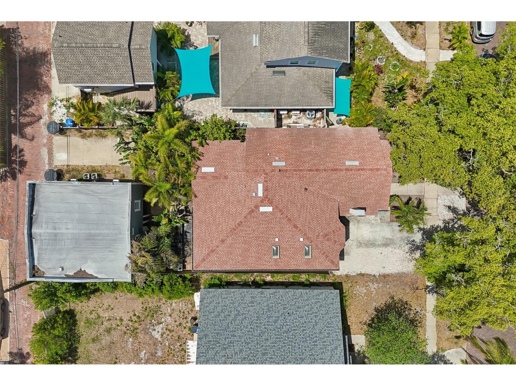 1024 16th Avenue N Saint Petersburg FL 33704 TB8487002 image48